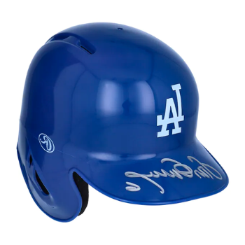 equipment-needed-for-baseball-la-dadger-batting-helmet