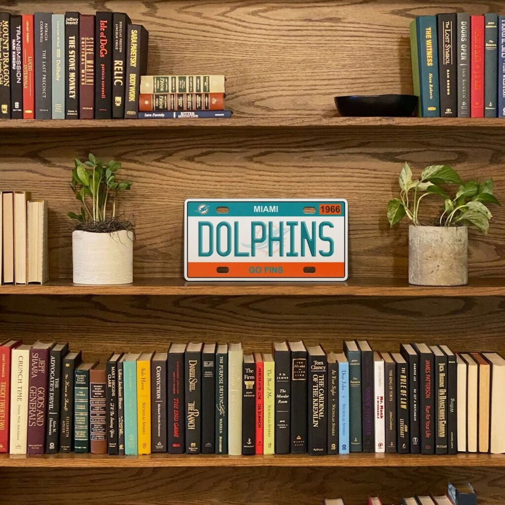 Miami-Dolphins-License-Plate-Wall-Sign